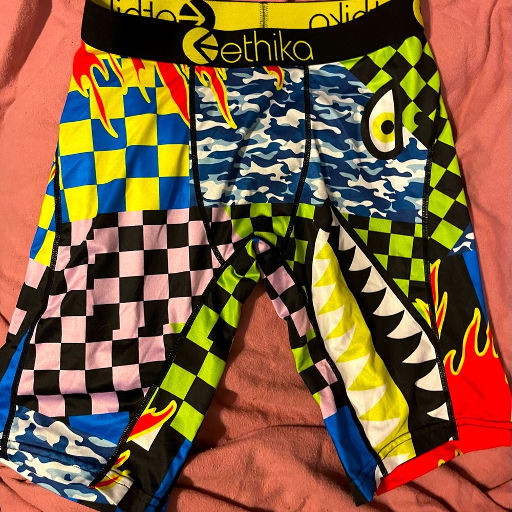 Mens sz S Ethika shorts. Slightly worn no lint balls in very good condition.